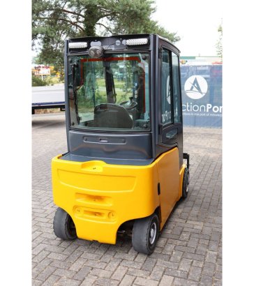 Forklift Jungheinrich EFG 320 Electric 2000kg 2012 EFG 320 2012 2 Forklift image 6