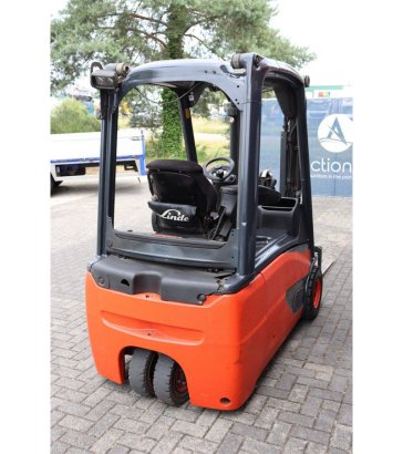 Linde E16L-02 Electric Forklift 1600kg 2020 E16L-02 2020 2 Forklift image 6