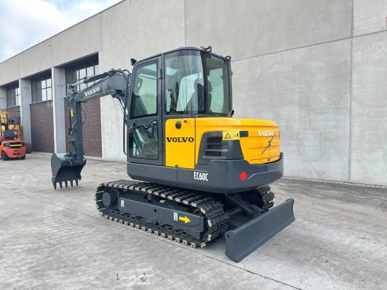 Midi excavator Volvo EC60C Diesel 2010 EC60C 2010 2 Crawler Excavators image 6