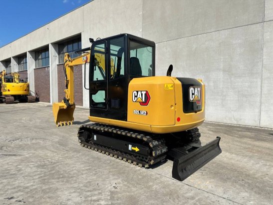 Midi excavator Caterpillar 305.5E2 Diesel 2018 305.5E2 2018 2 Crawler Excavators image 6