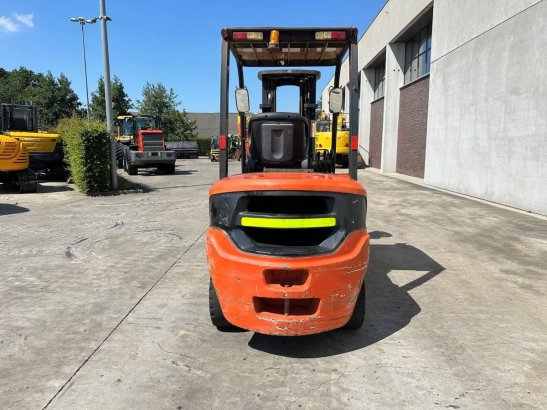 Forklift Clark GTS30D Diesel 2018 GTS30D 2018 2 Forklift image 6