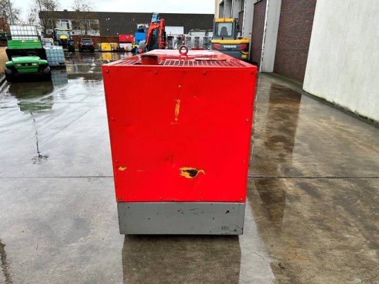 Generator Gesan DPS100 Diesel 2005 GESAN DPS100 2005 2 Generators image 6