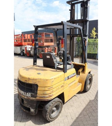 Caterpillar DP30 Diesel Forklift 3000kg 5.0m 1997 DP30 1997 2 Forklift image 6