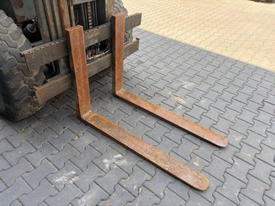 Rough-terrain forklift Ausa C250-HX4 Diesel 2600kg 2008 C250-HX4 2008 2 Rough Terrain Forklift image 6