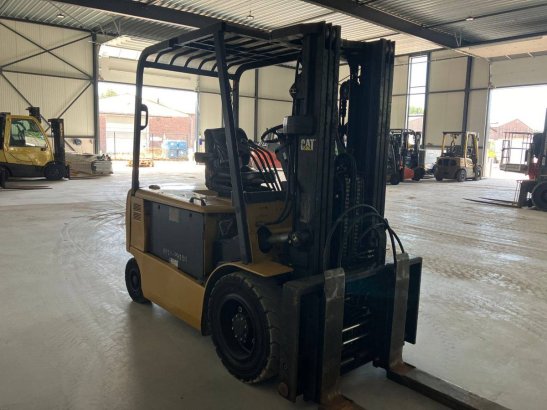 Forklift Caterpillar EP30K-PAC Electric 3000kg 4.7m 2009 10018 2009 2 Forklift image 6