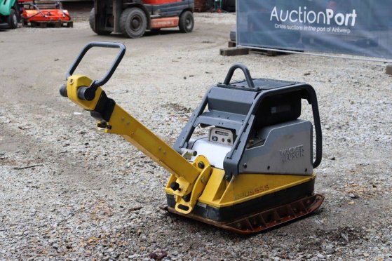 Vibratory Plate Wacker Neuson DPU6555Hech Diesel 2017 Neuson DPU6555Hech 2017 2 image 36