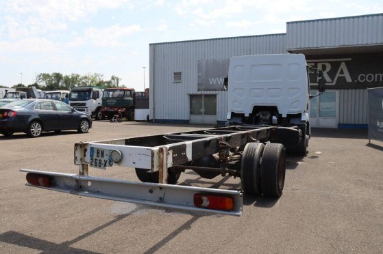 Chassis Cabin Renault 180 dCi Diesel 2005 180 dCi 2005 2 image 21