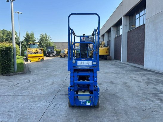 Scissor Lift Upright MX-19 Electric 2002 UpRight MX-19 2002 2 Scissor Lifts image 21