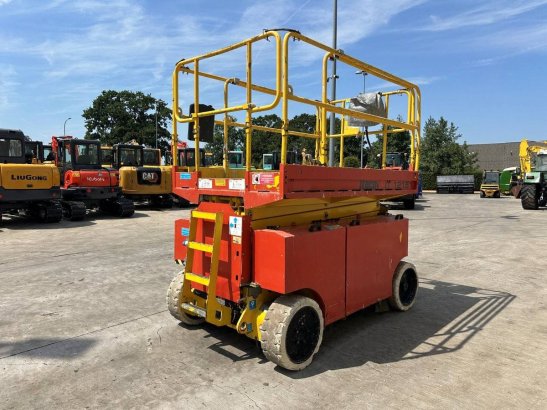 ITECO IT 12151 Electric Scissor Lift 2007 Iteco IT 12151 2007 2 Scissor Lifts image 21
