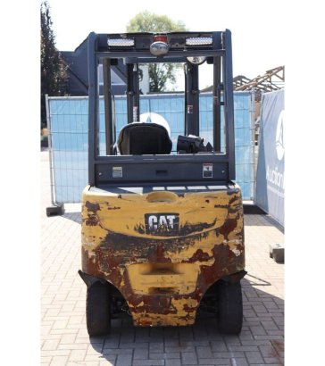 Caterpillar 2EP5000 Electric Forklift 2260kg 3.1m 2EP5000 2 Forklift image 6