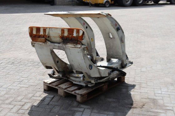 Bale clamp Cascade 38H-RCF-4A-0130 R1 2021 38H-RCF-4A-0130 R1 2021 2 image 6