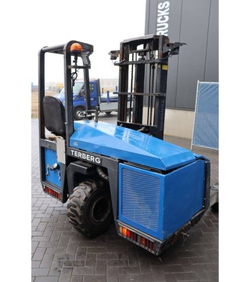 Side loader Moffet RE4-35-1350-1000 Diesel 2000kg 3.2m 2008 Moffet RE4-35-1350-1000 2009 2 Side loaders image 6