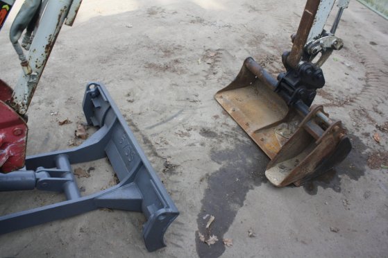 Mini excavator Takeuchi TB016 Diesel 2013 TB016 2013 2 image 6