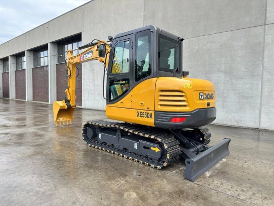 Midi excavator XCMG XE55DA Diesel 2022 XE55DA 2022 2 Crawler Excavators image 6