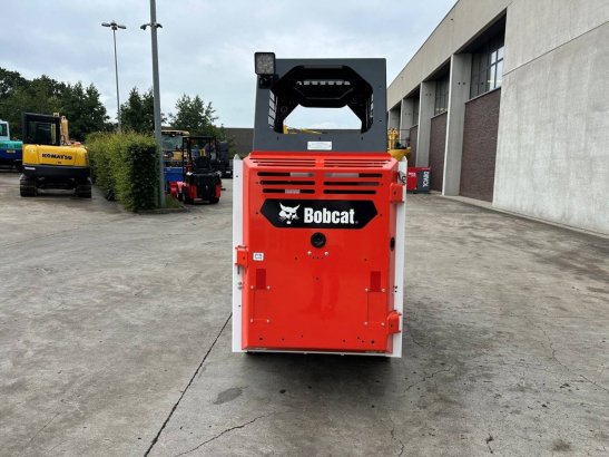 Skid steer loader Bobcat S70 Diesel 2026 S70 2026 2 Wheel Loaders image 6