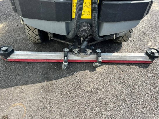 Karcher B 250 R120 Electric Scrubber/Vacuum 2019 with integrated sweeping function Kärcher B 250 R120 2019 2 image 6