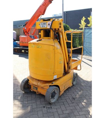 JLG Toucan 8E Electric Mast Lift 8.2m 2011 Toucan 8E 2011 2 image 6