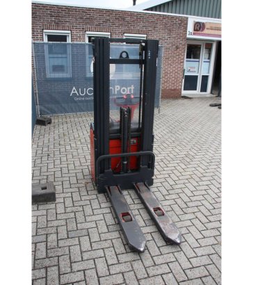 Linde L12 Electric Stacker 1200kg 4.2m 2008 10056 2008 2 image 6