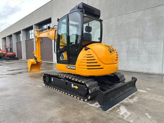 JCB 8056 Diesel Crawler Excavator 2009 8056 2009 2 Crawler Excavators image 6