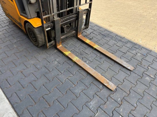 Forklift Jungheinrich EFG213 Electric 1300kg 5.5m 2019 EFG213 2019 2 image 6