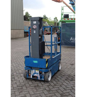 Skyjack SJ12 Electric Mast Lift 227kg 5.6m 2015 Skyjack SJ12 2015 2 image 6
