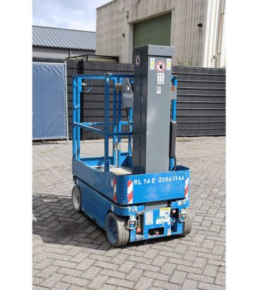 Skyjack SJ12 Electric Mast Lift 227kg 5.6m 2015 Skyjack SJ12 2015 2 image 6
