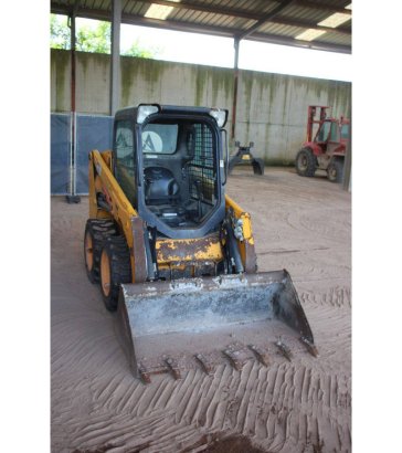 Skid steer loader Bobcat S450 Diesel 36kW 2016 7333 2016 2 Wheel Loaders image 6