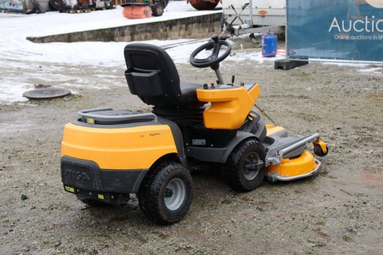 Stiga P901PH Petrol Ride-on Mower 15.2kW 2021 Stiga P901PH 2021 2 image 6