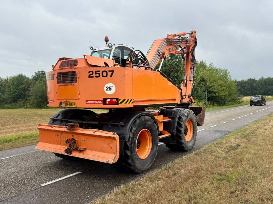 Wheeled excavator Caesar 2507 Diesel 2015 Caesar 2507 2015 2 Wheeled Excavators image 6