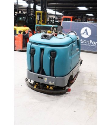 Tennant T17 Electric Scrubber 7.5kW 2021 TENNANT T17 2021 2 image 6