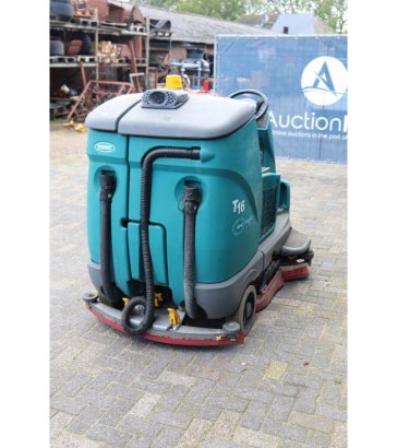 Tennant T16 Electric Scrubber 3.9kW 2013 TENNANT T16 2013 2 image 6