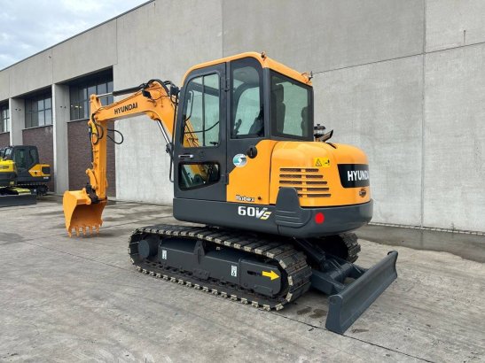 Midi excavator Hyundai R60VS Diesel 2017 R60VS 2017 2 Crawler Excavators image 6
