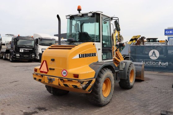 Liebherr 509 Speeder Diesel Wheel Loader 54kW 2005 509 Speeder 2005 2 Wheel Loaders image 6