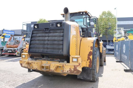 Caterpillar 966M Diesel 222kW Wheel Loader 2015 261 2015 2 Wheel Loaders image 6
