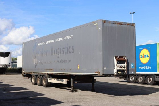 Krone SD 2012 Closed Semi-Trailer SD 2012 2 Box semi-trailers image 6