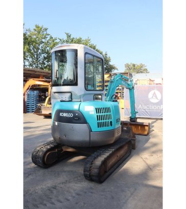 Kobelco SK25SR Diesel Crawler Excavator SK25SR 2 Crawler Excavators image 6