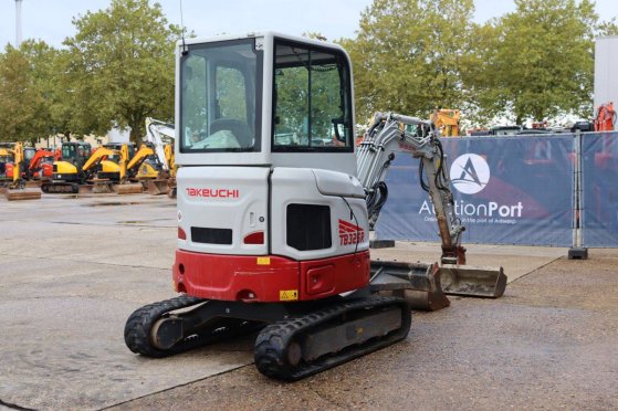 Mini excavator Takeuchi TB325R Diesel 16.5kW 2021 TB325R 2021 2 image 6