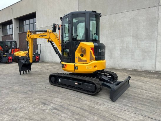 Midi excavator LiuGong 9035 FZTS Diesel 2026 LIUGONG 9035 FZTS 2026 2 image 6