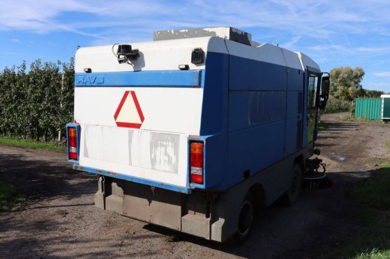 Sweeper Ravo 530 ST Diesel 150hp 2004 Ravo 530 ST 2004 2 image 21
