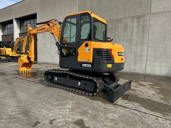 Midi excavator Hyundai HX55 Diesel 2019 HX55 2019 2 Crawler Excavators image 6