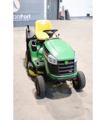 John Deere X135R Petrol Ride-on Mower 2016 John Deere X135R 2016 2 image 7