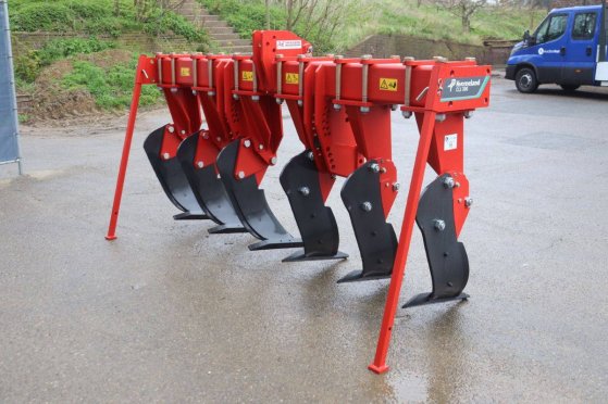 Kverneland CLI 630 Deep Tillage Tractor 2023 New Kverneland CLI630 2023 1 image 7