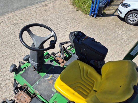 John Deere 8700 PC FM Diesel Ride-on Mower John Deere 8700 PC FM 2010 2 image 7