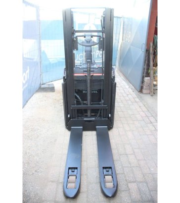 Toyota SPE200D Electric Stacker 2000kg 2.5m 2018 SPE200D 2018 2 image 7