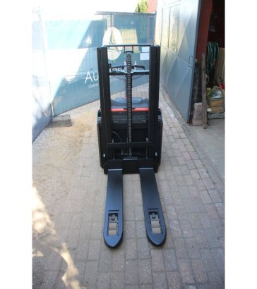 Toyota SWE200D Electric Stacker 2000kg 2.1m 2023 SWE200D 2023 2 image 7