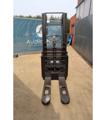 Stacker BT SWE 140L Electric 1400kg 2.65m 2015 BT SWE 140L 2015 2 image 7
