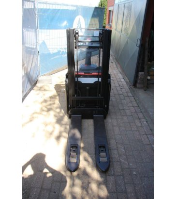 Toyota SWE200D Electric Stacker 2000kg 2.1m 2020 SWE200D 2020 2 image 7