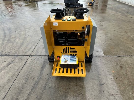 Mini Skid Steer Loader IR IRL30 Petrol 2025 New with Excavator Arm GIYI ZWB New IR IRL30 2025 1 image 7