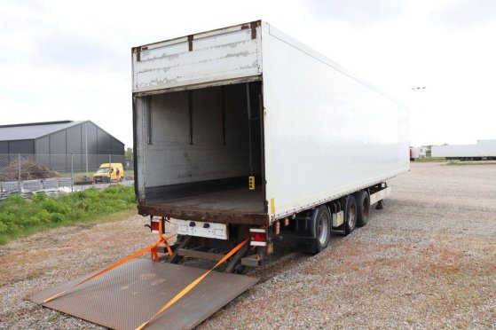 Closed Semi-Trailer Krone SD 41000kg 2010 9357 2010 2 Box semi-trailers image 7