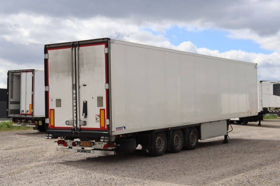 Reefer Semi-trailer Schmitz Cargobull SCB-S3B 42000kg 2019 Schmitz Cargobull SCB-S3B 2019 2 Refrigerated semi trailers ima...